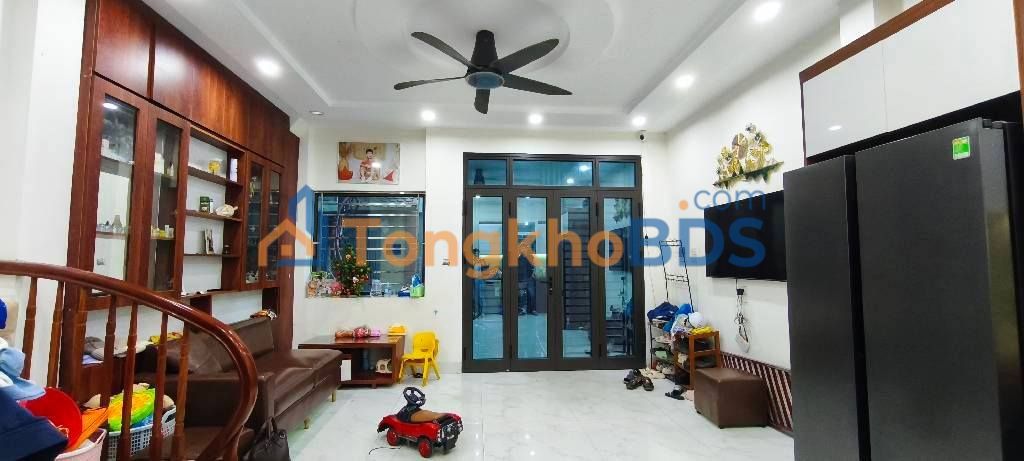 Nhà Văn Quán Hà Đông 38m² giá 8.45 tỷ - Sẵn sàng ở ngay