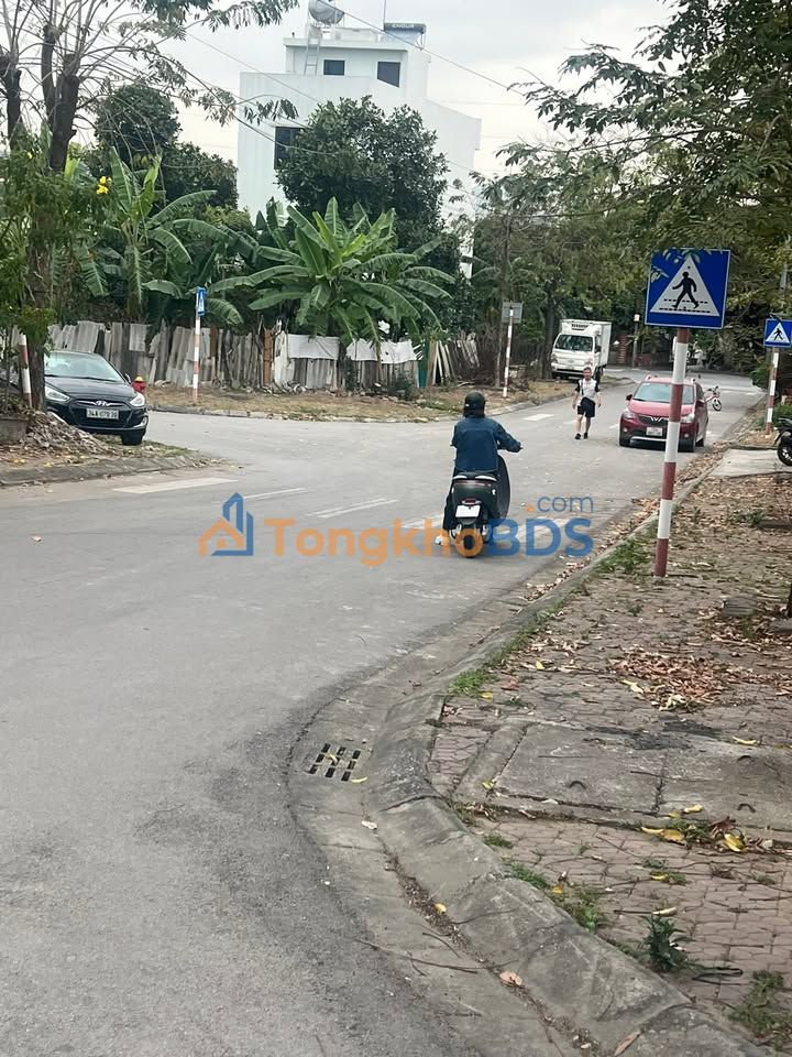 Đất nền Trần Bình Trọng Sao Đỏ 141m² - Đường to ô tô