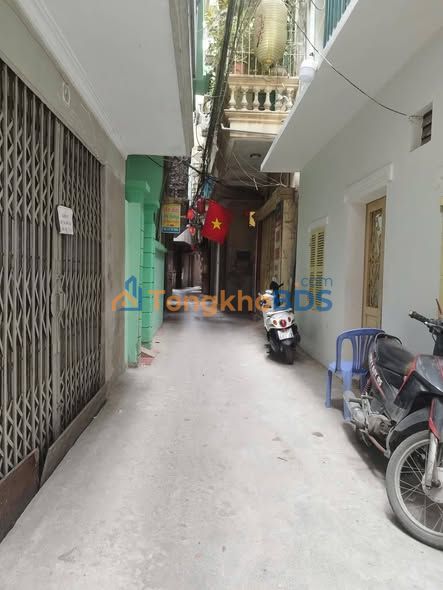 Nhà 20m² Khâm Thiên, Đống Đa - Giá 5 Tỷ, Sẵn Sàng Về Ở Ngay