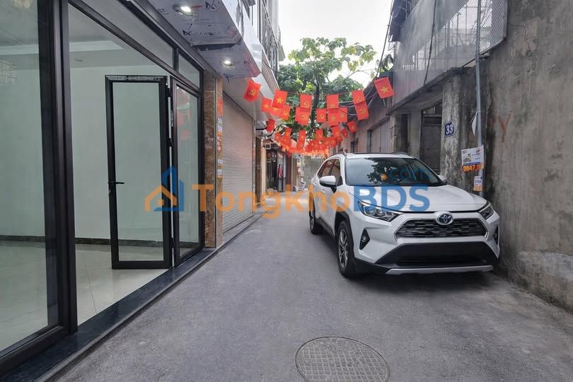 Nhà Định Công, Hoàng Mai 31m² 9 tỷ - Ô tô vào tận nhà