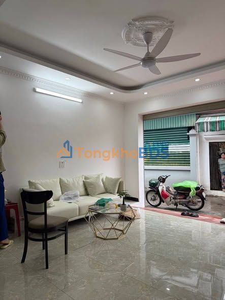 Nhà riêng Đê Xuân Quan Long Biên 52m² 11 tỷ - Ô tô vào tận nhà