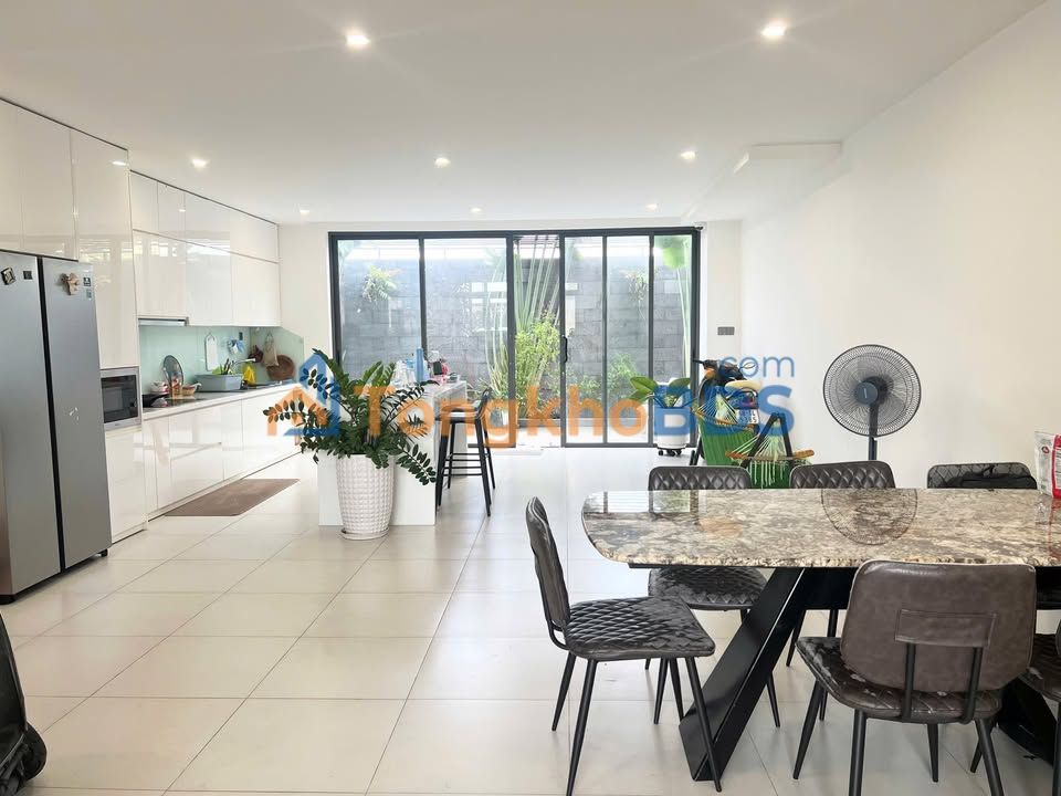 Nhà phố Nhà Bè 126m² 10 tỷ - Chính chủ bán gấp sẵn ở ngay