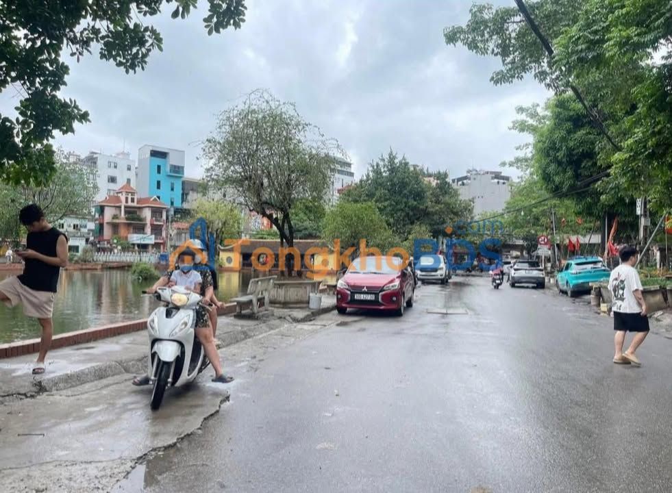 Nhà 47m² Triều Khúc - Kinh doanh sầm uất, ô tô tránh