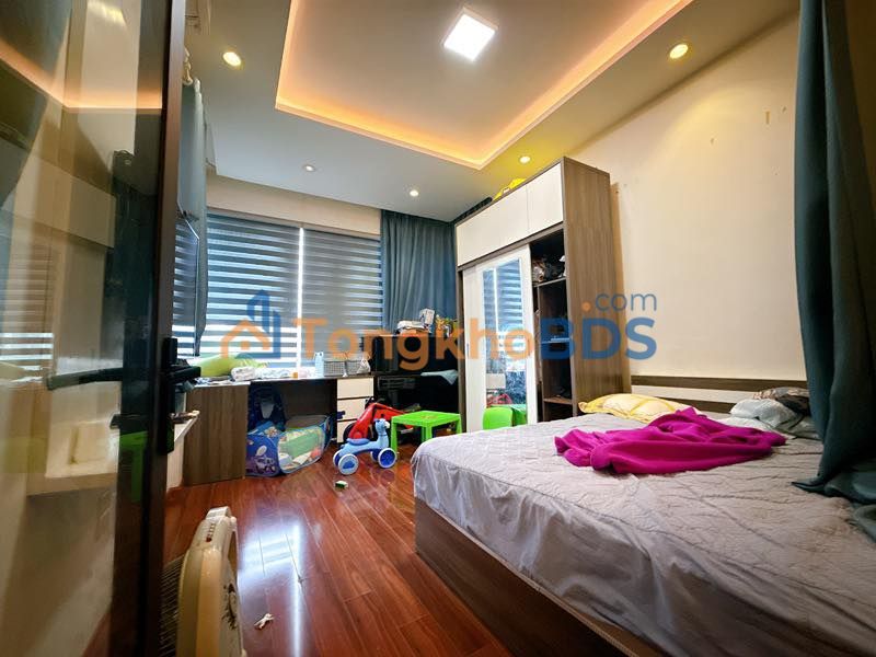 Nhà mặt phố Trần Phú Hà Đông 40m²/15 tỷ - Mặt tiền kinh doanh