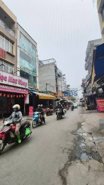 Nhà Chúc Sơn 60m² 8 tỷ – Chính chủ bán, ô tô vào