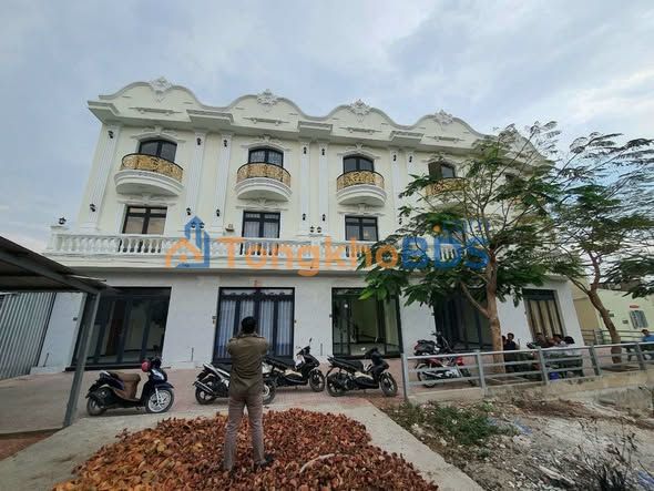 Nhà Mặt Phố Cần Đước Long An 118m² - 3 Tầng Sổ Hồng Riêng - 2.3 Tỷ