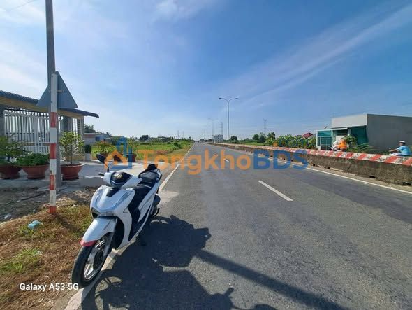 Đất kho xưởng 4500m² mặt tiền TL830 Cần Đước - Giá đầu tư 31.5 tỷ