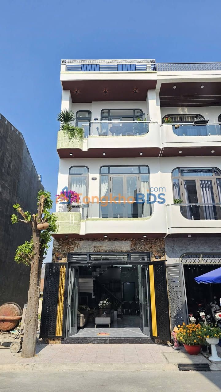 Nhà riêng Bình Chuẩn 67m2 5.28 tỷ - Ô tô vào sân, sẵn ở