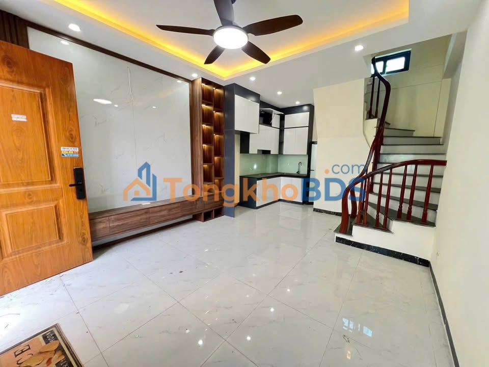 Nhà Cầu Diễn 33m2 giá 6 tỷ - Sẵn nội thất ở ngay, chính chủ