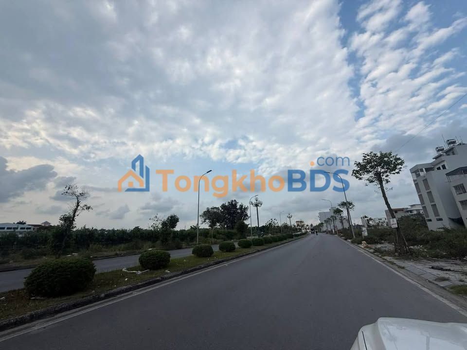 Đất Nguyễn Công Trứ Nam Định 120m² - Sổ đỏ chính chủ hiếm có