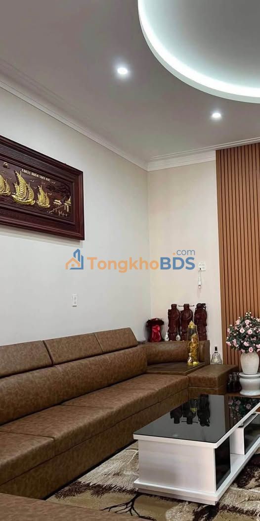 Nhà Phan Đình Phùng Bảo Lộc 132m² 3,75 tỷ - Ô tô vào tận nhà