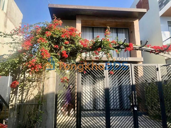 Nhà An Dương Vương Quảng Ngãi 90m² 1.99 tỷ - Ô tô vào nhà