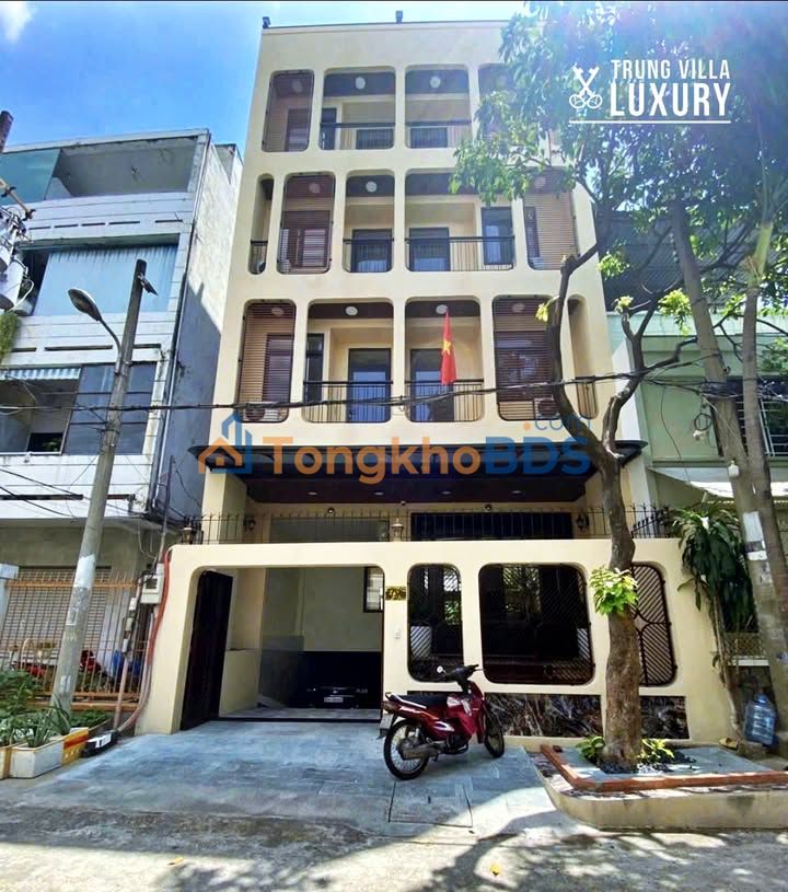 Tòa nhà CHDV Nguyễn Trọng Tuyển 130m² 55 tỷ - Ô tô vào tận nhà