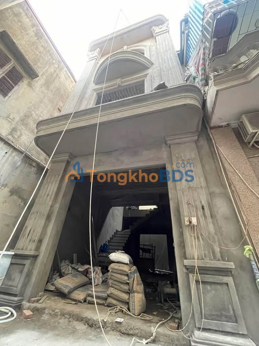 Nhà Ngõ Nông Tô Hiệu Kiến An 60m² 6.1 tỷ - Ô tô vào tận nhà