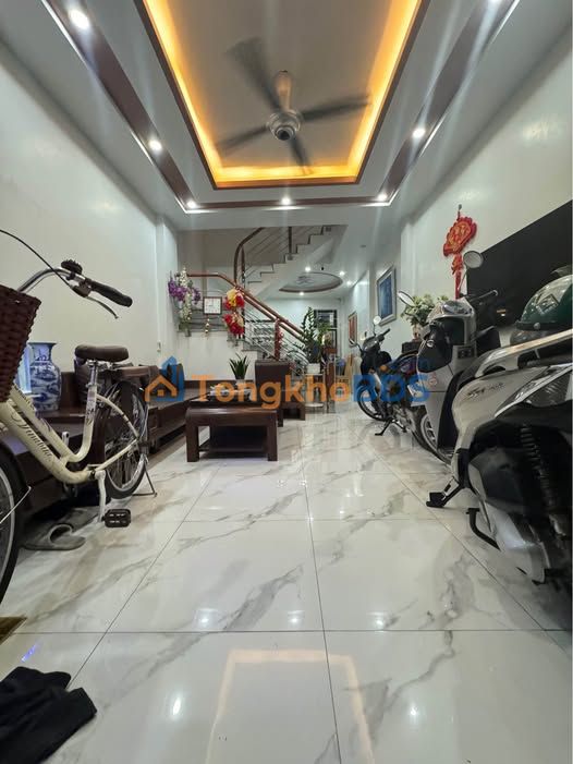 Nhà riêng Phố Miếu Hai 40m² 2.85 tỷ - Chính chủ sẵn ở