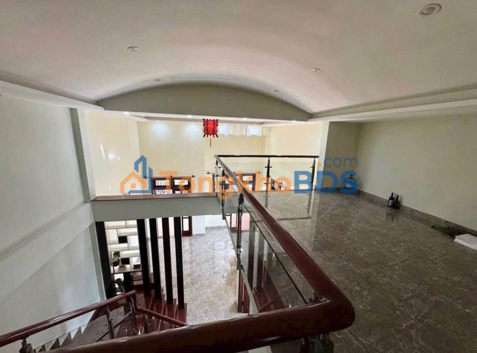 Nhà nguyên căn Phường 6 Đà Lạt 12 triệu - Ô tô vào tận nhà