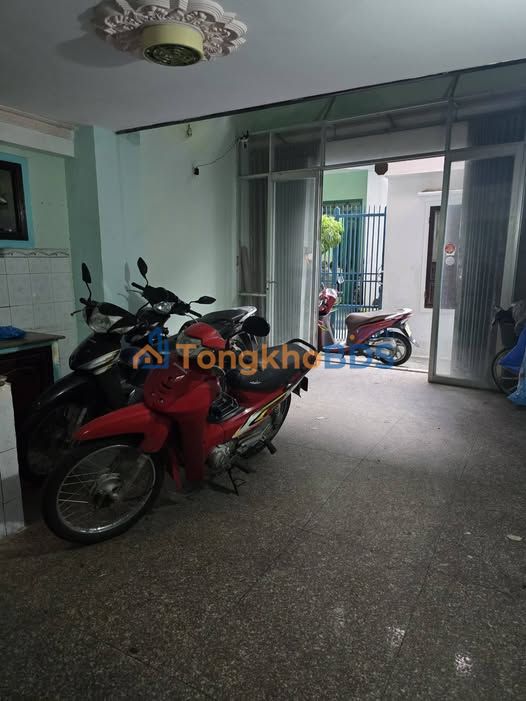 Nhà 5 Tầng Mặt Tiền TT Hải Châu, Đà Nẵng - Dòng Tiền 15 Triệu/Tháng