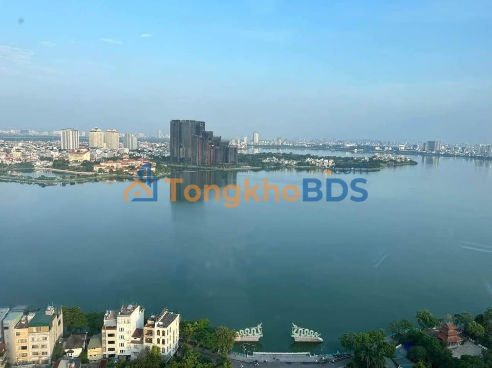 Căn hộ D'eldorado Lạc Long Quân 236m² giá thỏa thuận - View đẹp