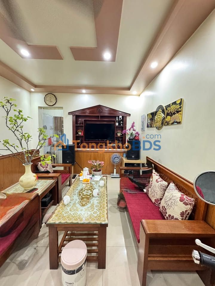 Nhà Trần Nguyên Hãn 40m²/2.6 tỷ - Sẵn sàng ở ngay