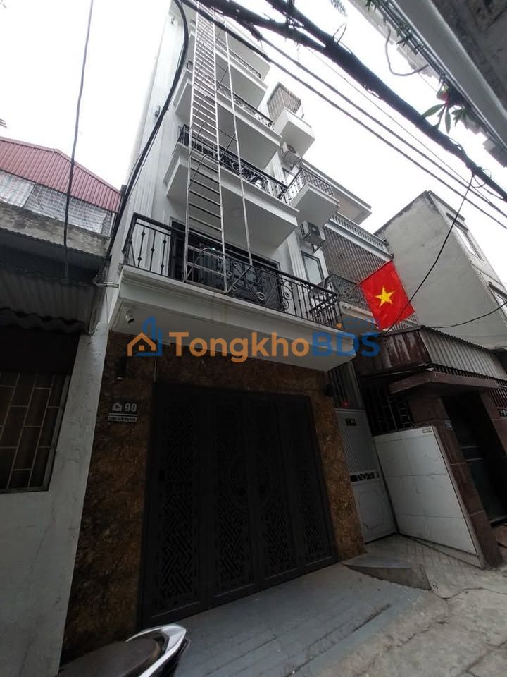 Nhà Giải Phóng Hoàng Mai 46m² giá 15 tỷ - Ô tô vào tận nhà