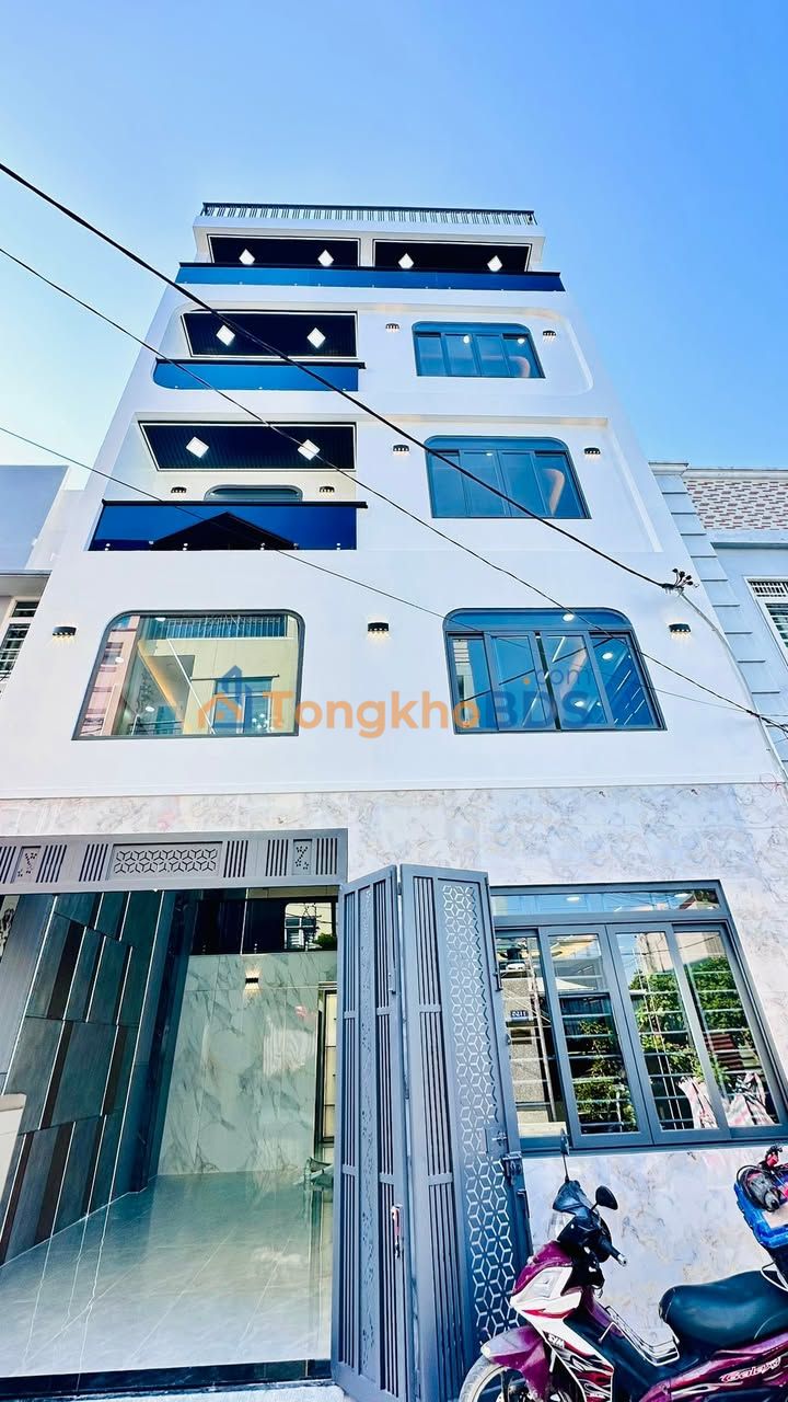 Nhà riêng Quận 12 70m² giá 7.7 tỷ - Ô tô vào tận nhà