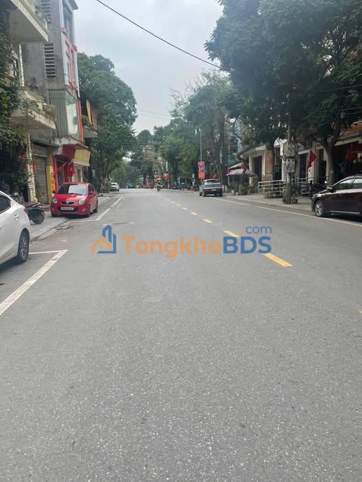 Nhà phố Hoàng Quốc Việt 60m² giá 6 tỷ - Mặt tiền kinh doanh