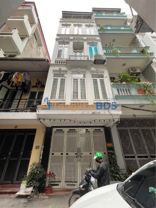 Nhà Bùi Xương Trạch 52m² 5 Tầng - Ô tô vào nhà, Giá 12.8 Tỷ