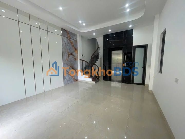 Cho thuê nhà 6PN 5 tầng thang máy, ô tô vào nhà, Xuân Phương, Nam Từ Liêm