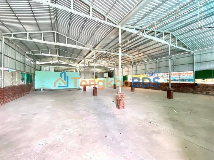 Kho xưởng Long Đức Trà Vinh 750m² 8 triệu - Diện tích lớn