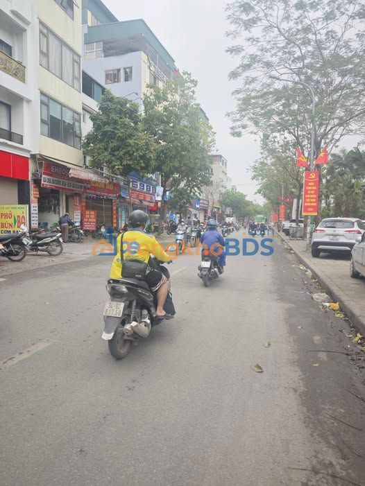 Nhà mặt phố Kim Giang 63m² 23 tỷ - Mặt tiền kinh doanh