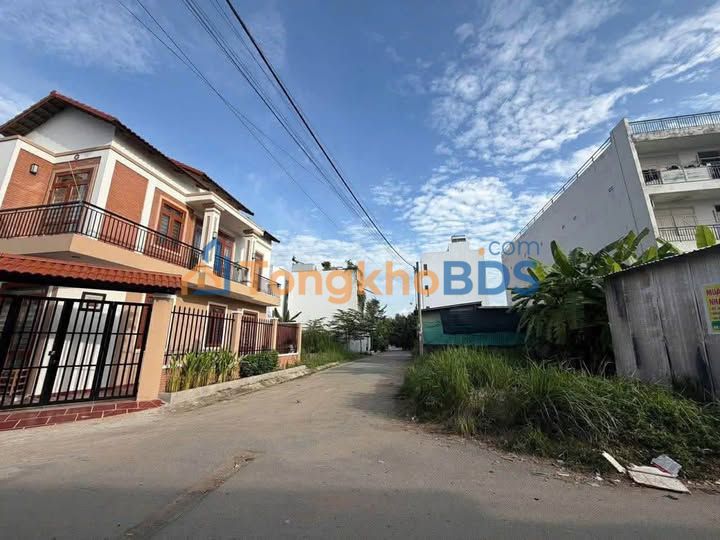 Đất Phú Hữu Q9 98m2 7.1 tỷ - Sổ đỏ chính chủ