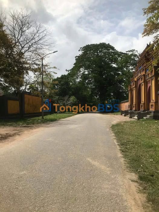 Kho mặt tiền Nam Giao Huế 400m² 8 triệu - Hoạt động ngay