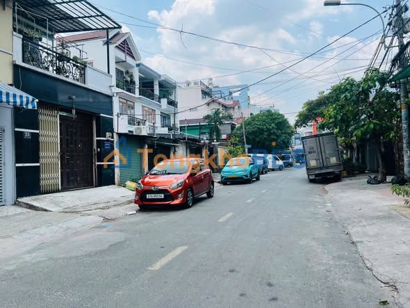 Nhà Tân Phú 64m² 5.5 tỷ – Chính chủ hẻm 1 sẹc