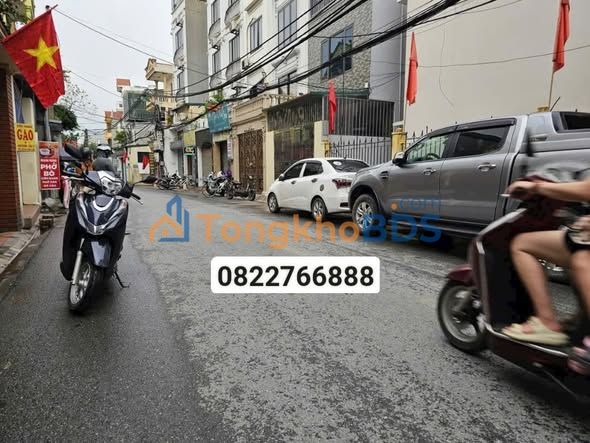 Nhà riêng Long Biên Nguyễn Văn Cừ 75m² 10 tỷ - Ô tô vào nhà