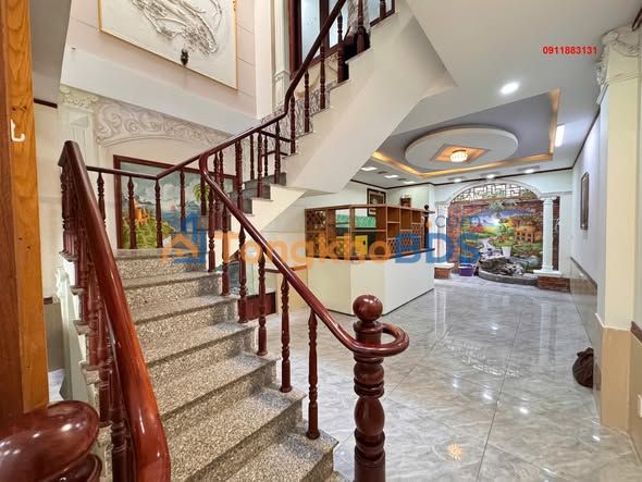 Nhà mặt tiền Dĩ An 100m² 13.5 tỷ - Chính chủ bán