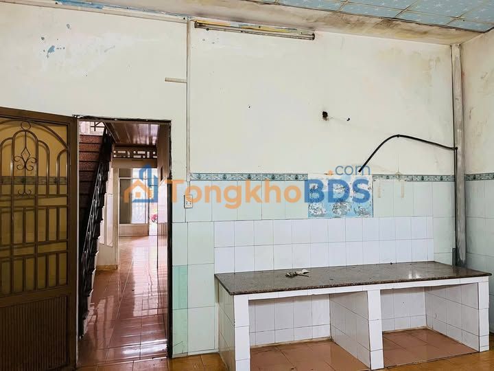 Nhà mặt tiền Trần Cao Vân Quảng Ngãi 150m² - Ô tô vào nhà