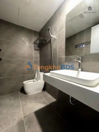 Nhà mặt phố Trần Quý Cáp 90m² 135tr - Vị trí đẹp