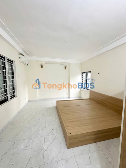 Nhà nguyên căn Biên Giang Hà Đông 120m² 5 triệu - Ô tô vào nhà