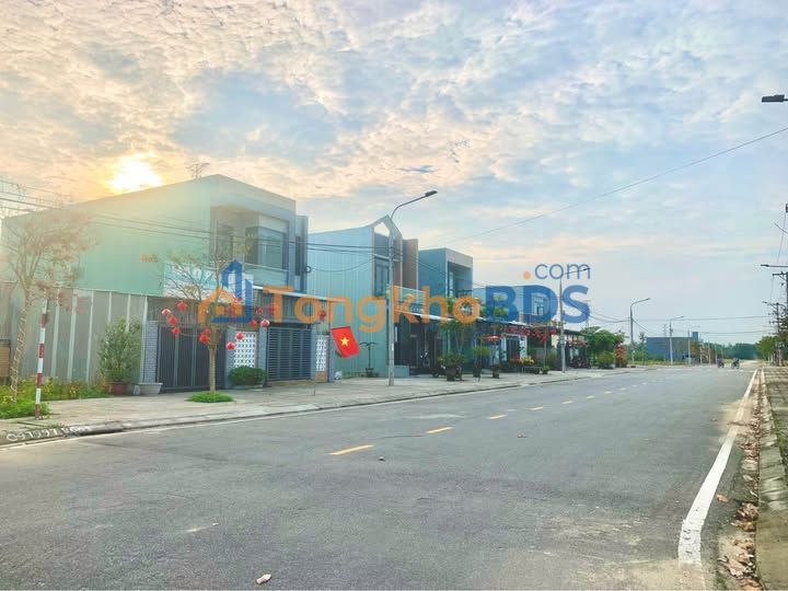 Đất Nền Đường 22M Tam Kỳ - 160m² Giá 2.5 Tỷ - View Công Viên