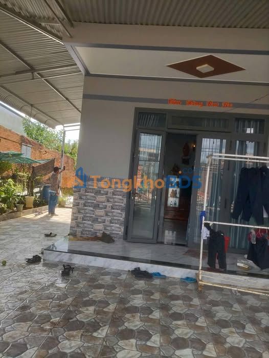 Nhà hẻm 8m QL20 Bảo Lộc 256m² 2.4 tỷ - Ô tô vào tận nhà liền