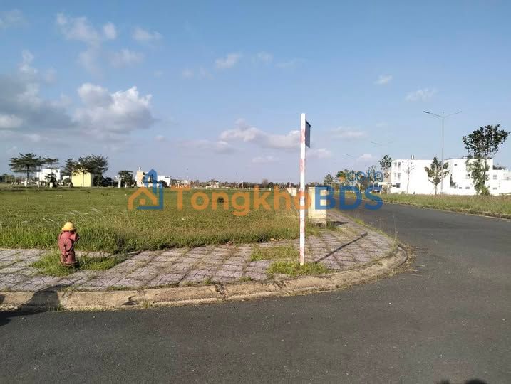 Đất nền Bạc Liêu 100m² - Gần cổng chính, sổ hồng sẵn, giá 1.3 tỷ