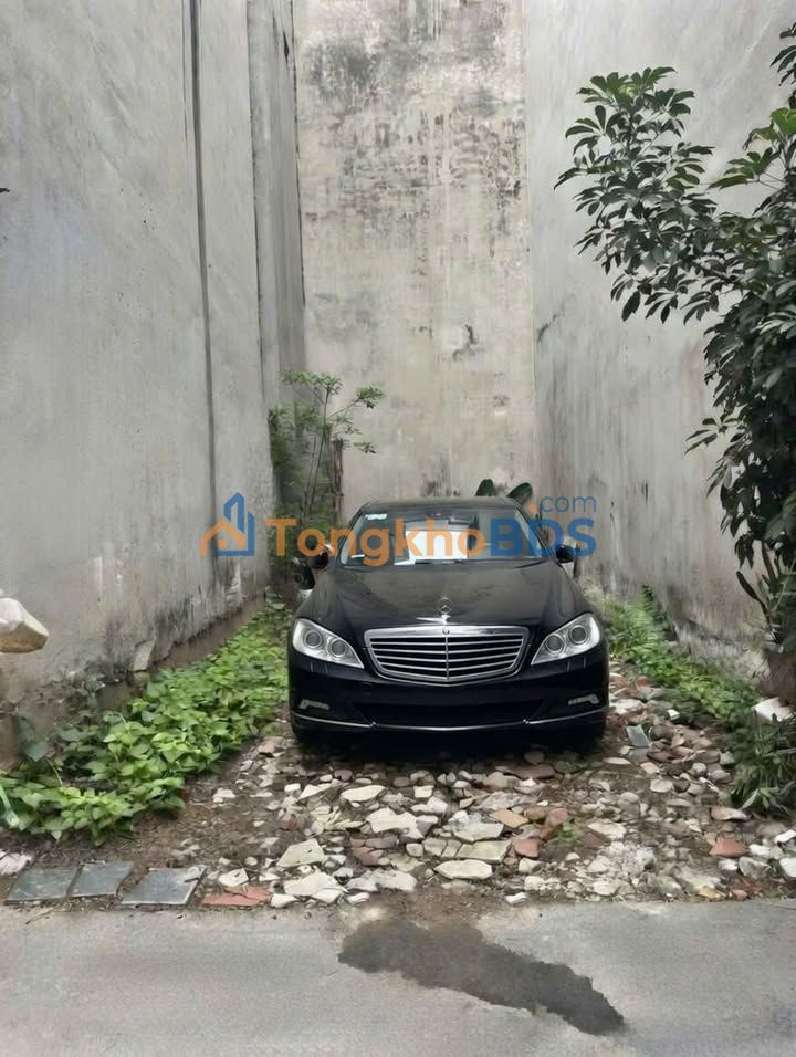 Bán Đất Vàng Cầu Giấy 45m² - Ô tô Đỗ Cửa, Xây 7 Tầng