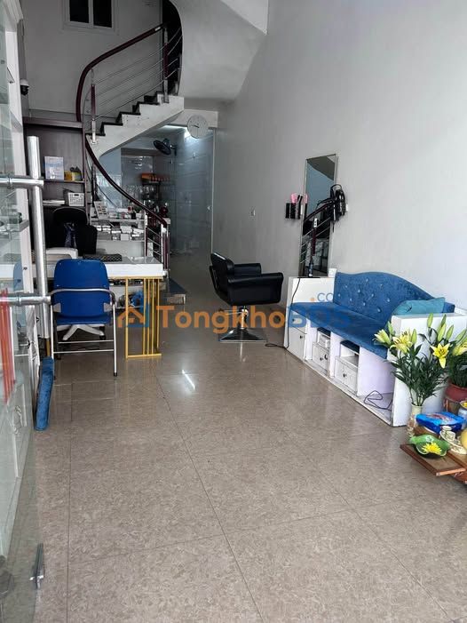 Nhà mặt đường Cao Xanh Hạ Long 38m² 4.95 tỷ - Chính chủ bán