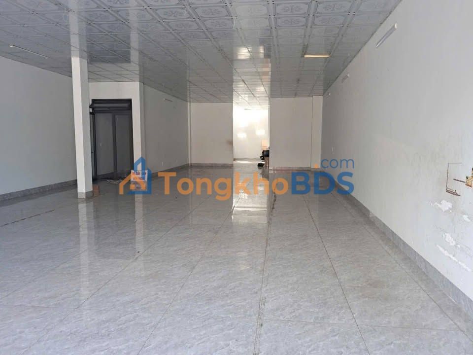 Mặt bằng Nguyễn Tất Thành Buôn Ma Thuột 247m² giá 25tr - Mặt tiền kinh doanh