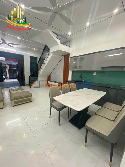 Nhà 3 Tầng Mặt Tiền 7m, 123m² TP Ninh Bình - Kinh doanh/Ở Lý Tưởng