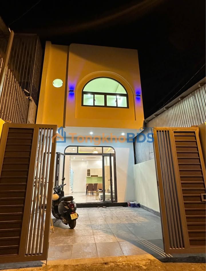 Nha Tue Tinh Buon Ma Thuot 85m2 gia 3.39 ty - O to vao tan nha