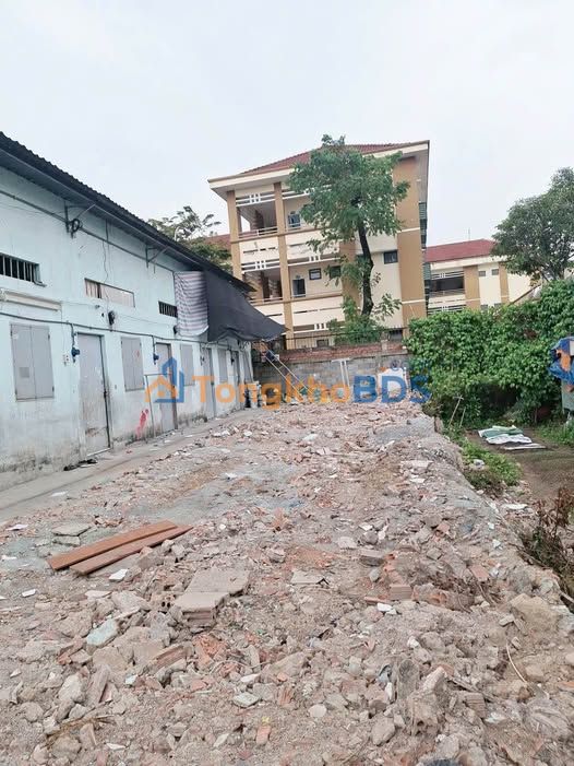 Đất nền Dĩ An 100m² mặt tiền 5m, xe tải vào - 4 tỷ