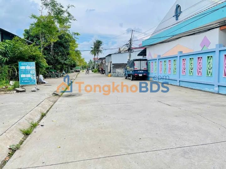 Cho Thuê Nhà 2 Tầng 223m² Mỹ Thạnh, Bến Tre - Giá 4.5 Triệu/Tháng