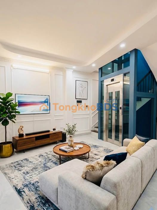 Nhà 5 Tầng Thang Máy Đống Đa - Sổ Hồng Sẵn Sàng - Hơn 10 Tỷ