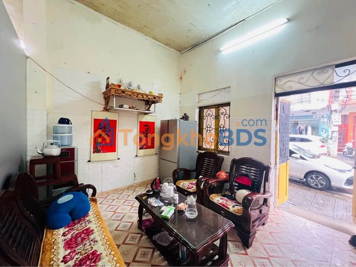 Bán Đất Tặng Nhà C4 Lê Đại Hành, Lào Cai - 100m² Giá 2.7 Tỷ